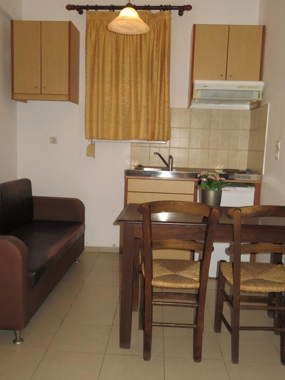 Frosso'S Apartments Kokkini Hani Екстер'єр фото