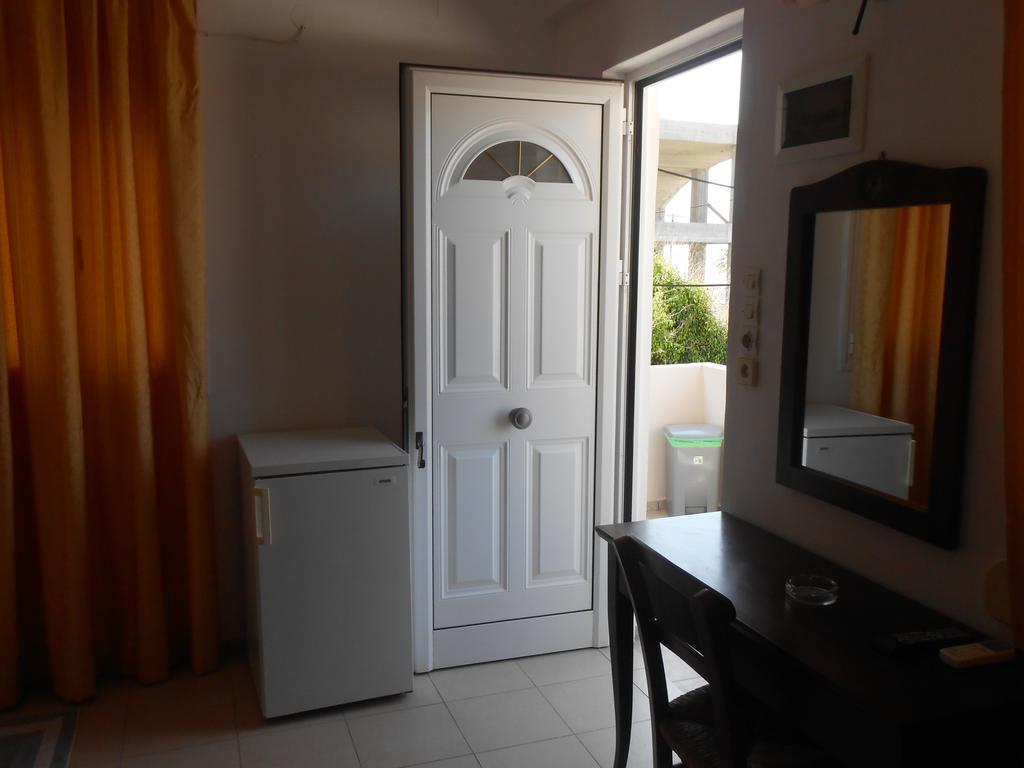 Frosso'S Apartments Kokkini Hani Екстер'єр фото