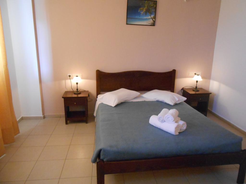 Frosso'S Apartments Kokkini Hani Екстер'єр фото