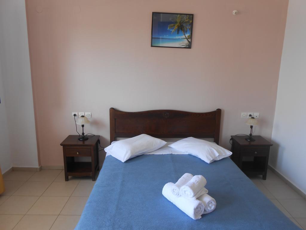 Frosso'S Apartments Kokkini Hani Екстер'єр фото